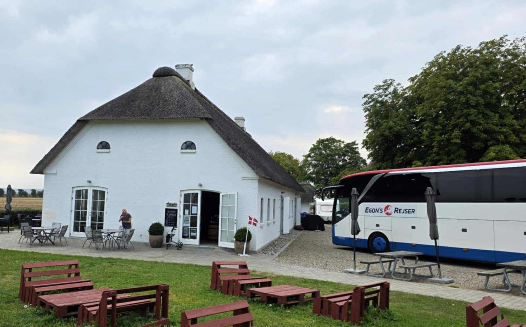 1b10b42a-ada5-49dc-a05c-45eb6ee6b61f