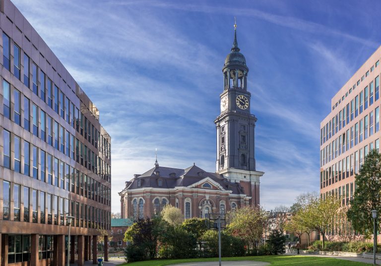 Der Kirchturm des Michel in der Hamburger Neustadt.-Mediaserver Hamburg-© Mediaserver Hamburg-Ingo Boelter